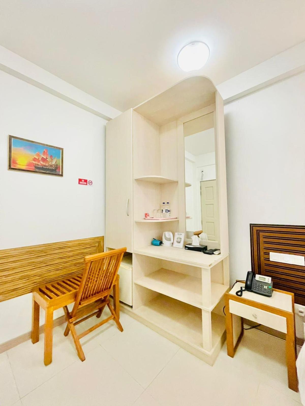 Hs Miracle Grand Hotell Hulhumalé Eksteriør bilde