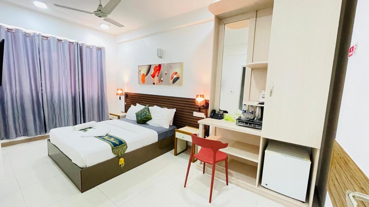 Hs Miracle Grand Hotell Hulhumalé Eksteriør bilde