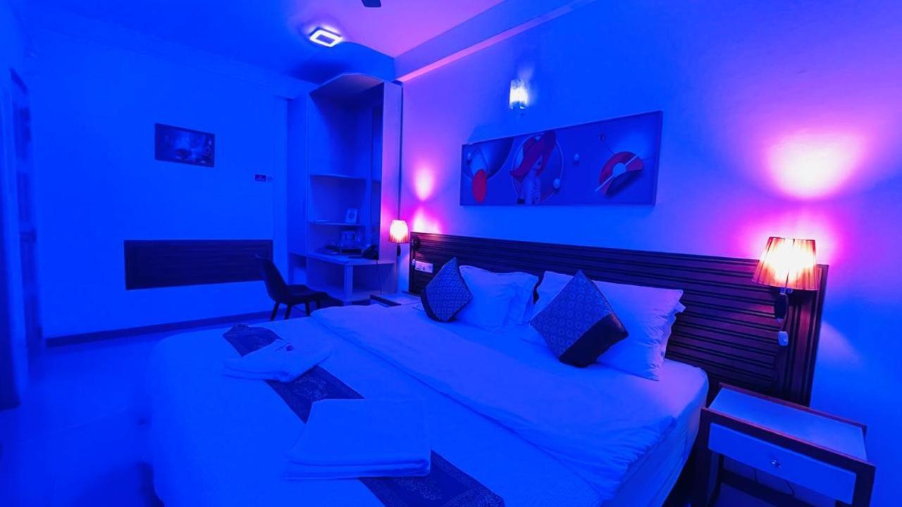 Hs Miracle Grand Hotell Hulhumalé Eksteriør bilde