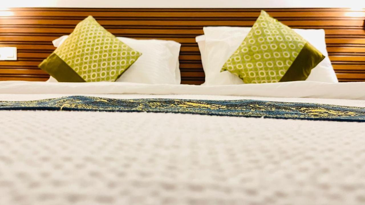 Hs Miracle Grand Hotell Hulhumalé Eksteriør bilde